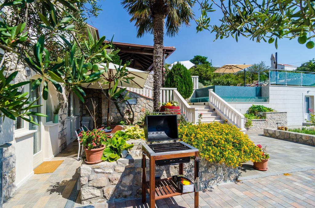 Villa La Vagabonda โอราซัซ ภายนอก รูปภาพ