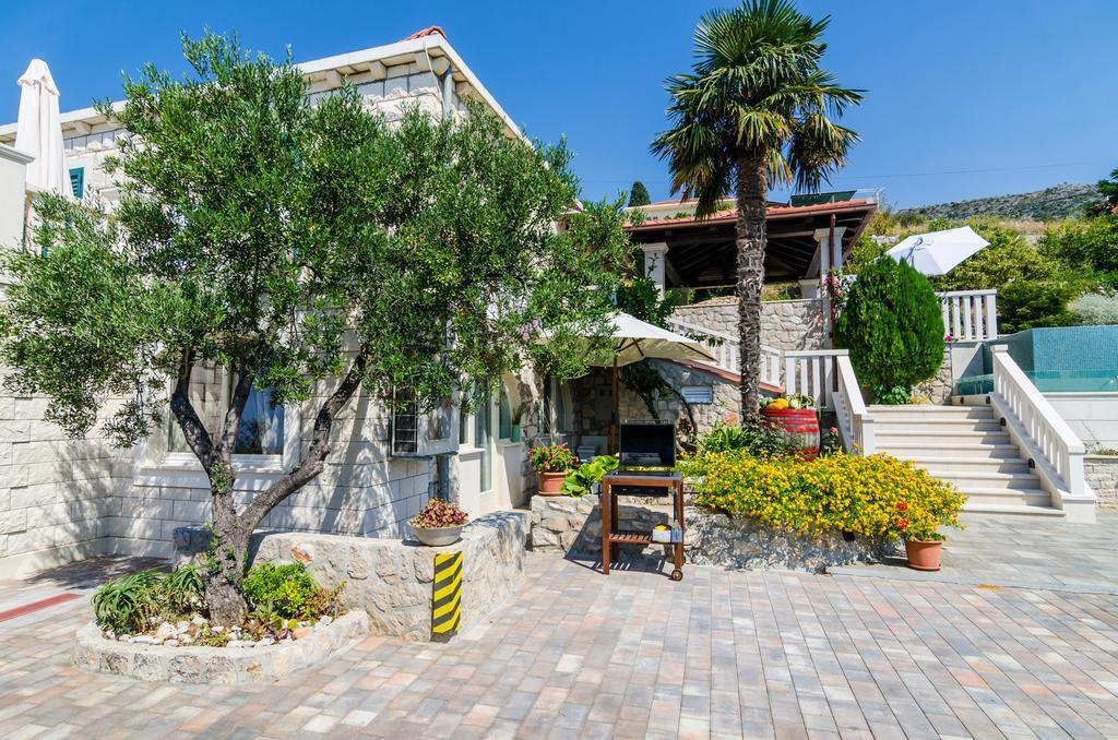Villa La Vagabonda โอราซัซ ภายนอก รูปภาพ