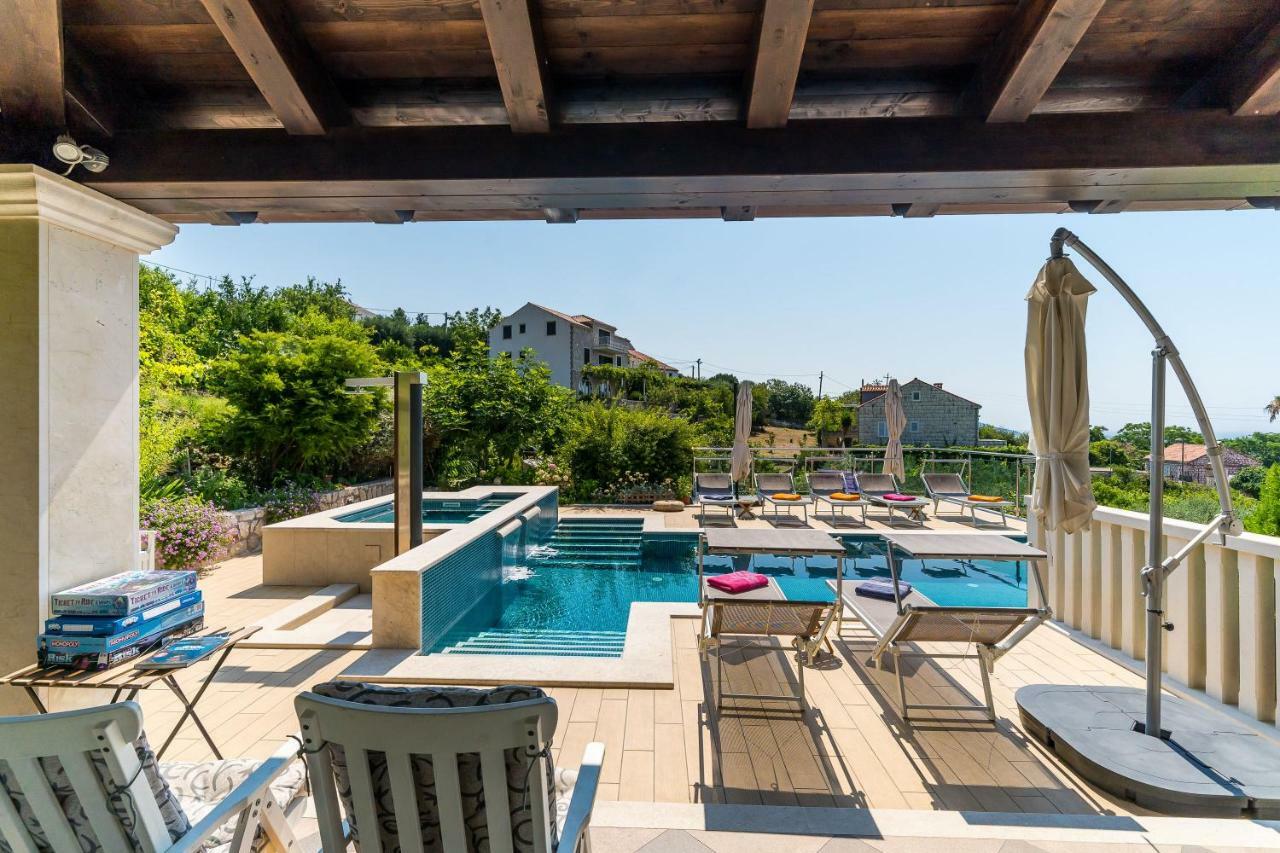 Villa La Vagabonda โอราซัซ ภายนอก รูปภาพ